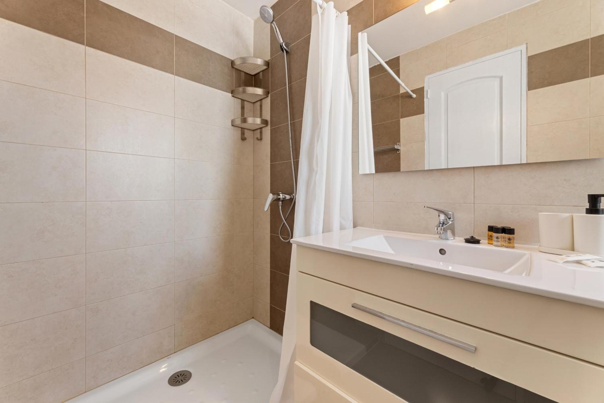 Apartment Arena Tias