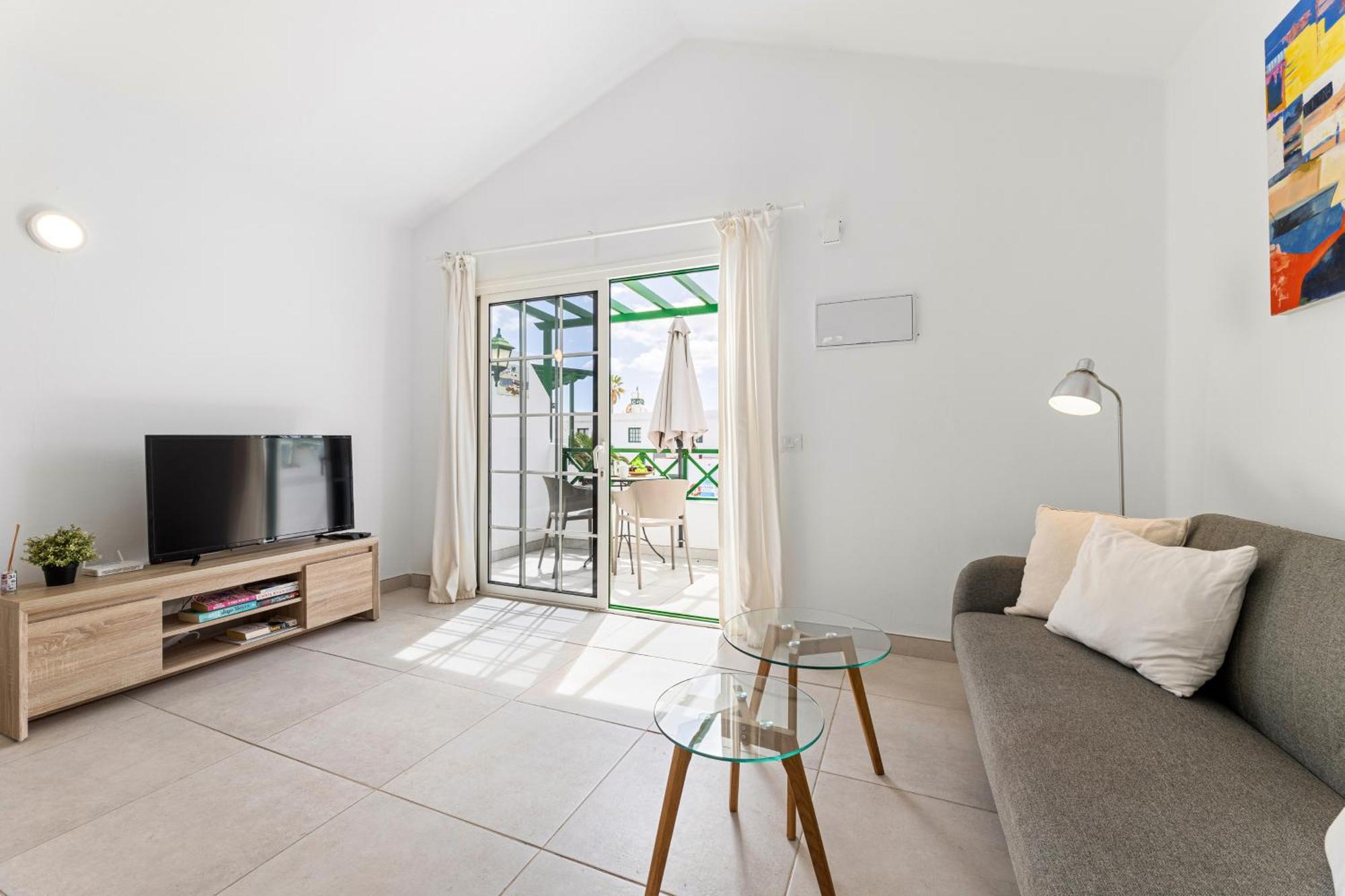 Arena Apartment Tias